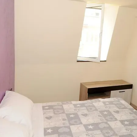 Home Hostel Plovdiv بيت شباب *
